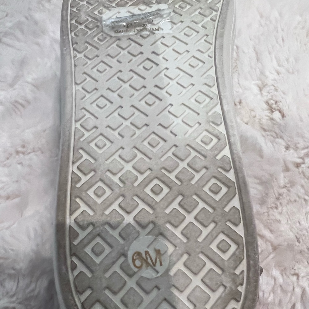 NIB TORY BURCH QUILTED JESSE -NAVY -SZ 6 - Picture 4 of 7